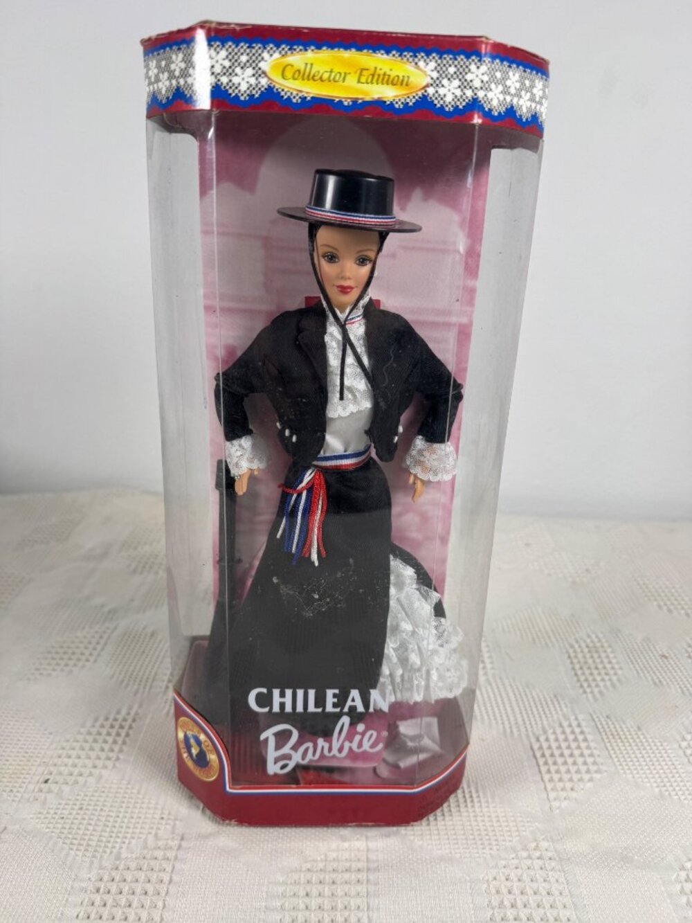 Chilean Barbie Dolls Of The World Collector Edition 1997 Mattel 18559 NIB